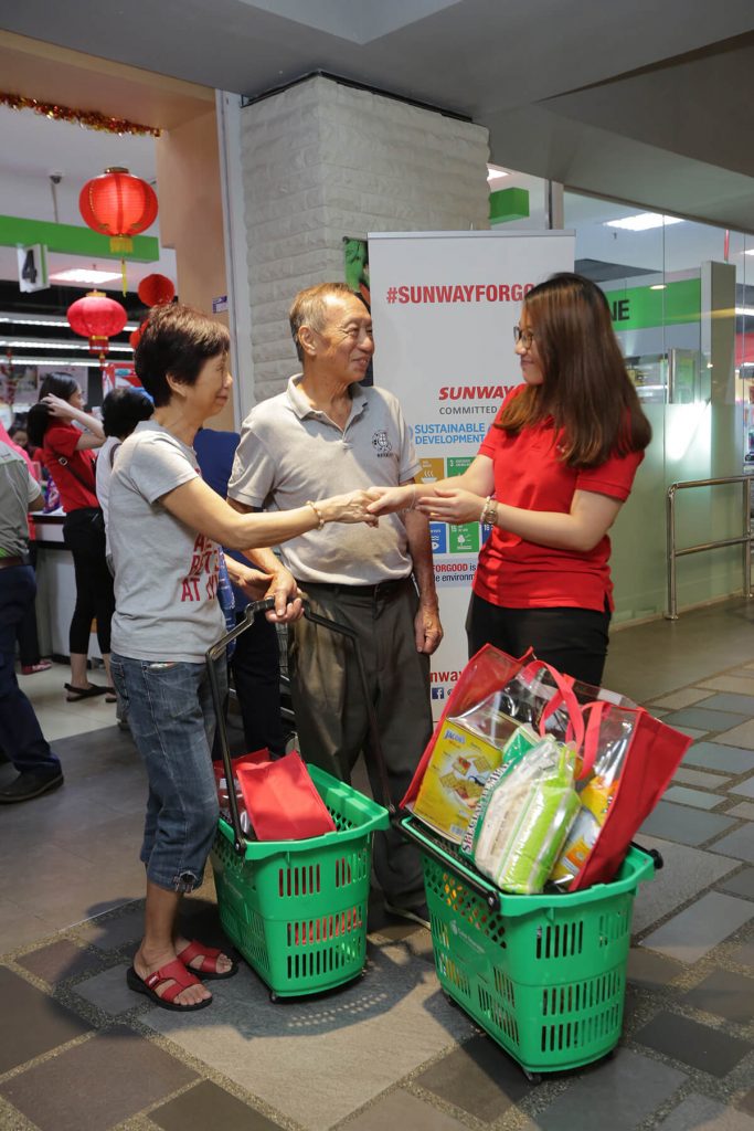 Groceries To Unite Families