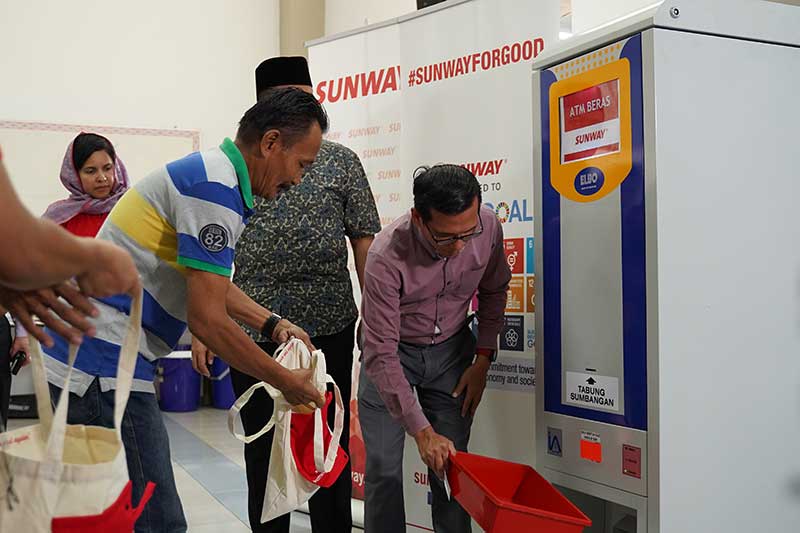Sunway Group becomes first Malaysian corporation to install 'ATM Beras' to aid the needy