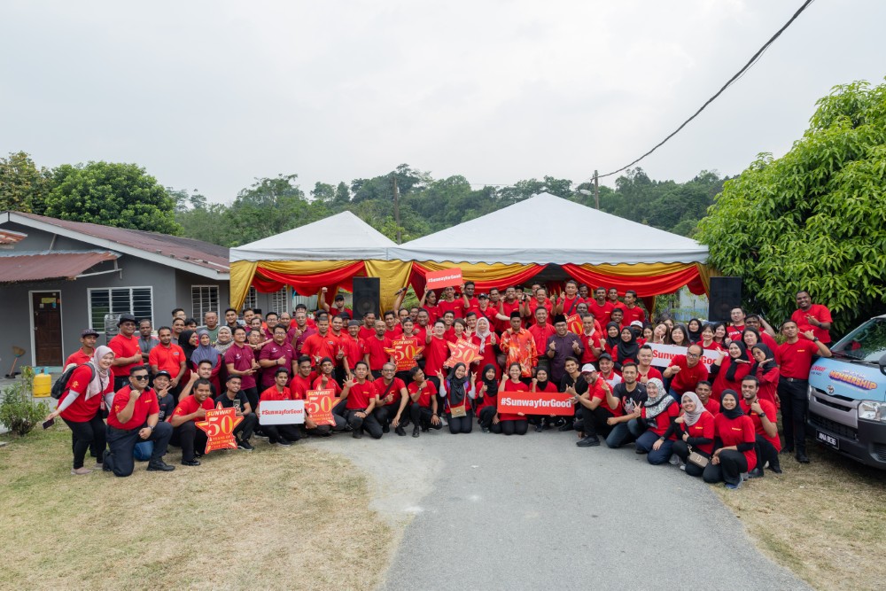 Our #SunwayHeroes volunteering for Sinar Ramadan in Perak