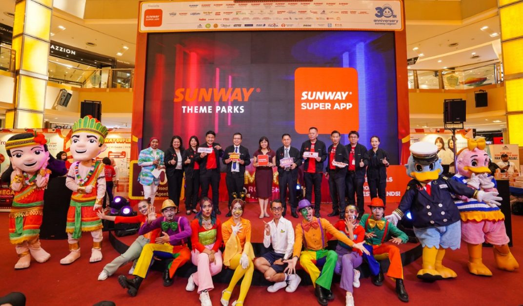 Group photo of Sunway leaders at the launch of Sunway Super App